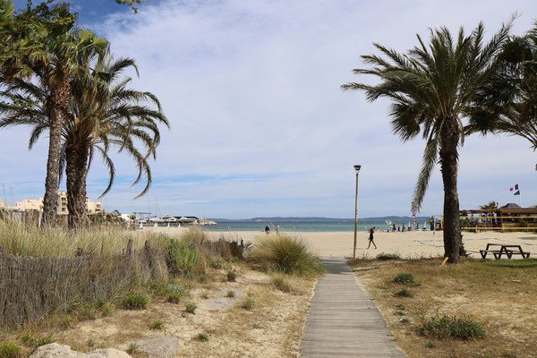 Plage le Camp du Domaine à Bormes les Mimosas