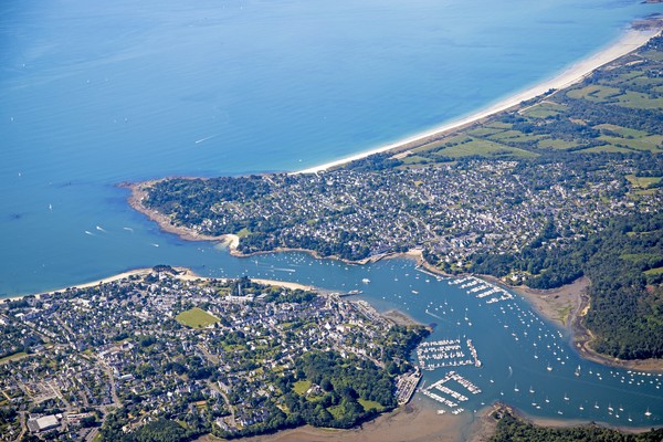 Benodet en Bretagne, vue du ciel.