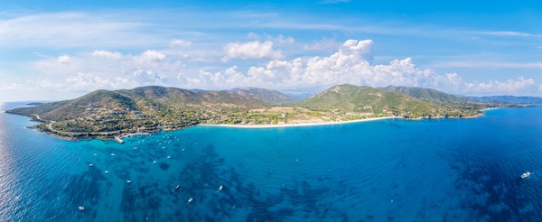Paysage avec plage de Sagone, Corse