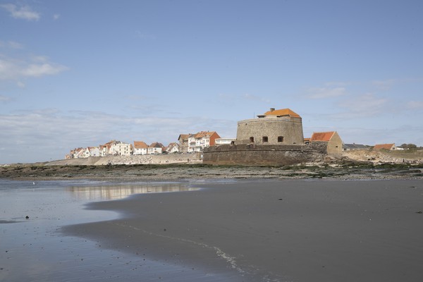 Fort d’Ambleteuse (Fort Vauban) dans le nord de la France, sur la côte de l’Opale.
