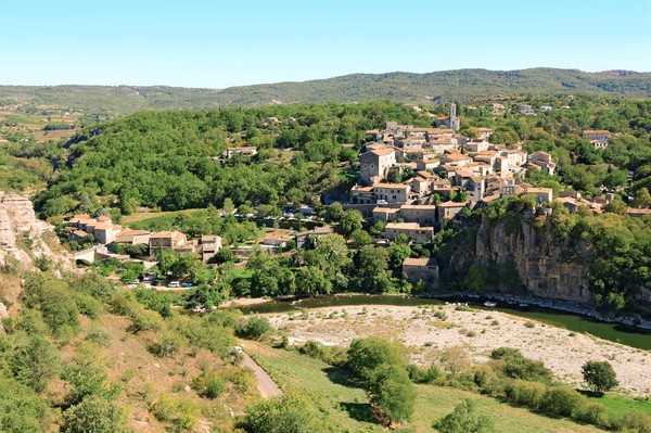 Le village de Balazuc, en Ardèche.