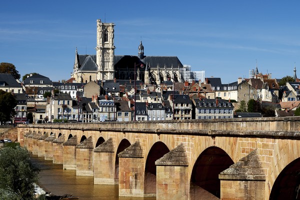 Pont de Loire, Nevers, vallée de la Loire, France