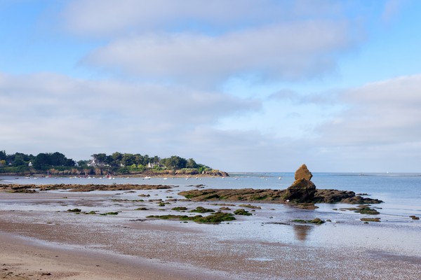 Plage de la mine d’or sur la côte de Penestin