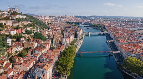 Lyon, France vue panoramique en été