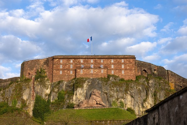 Citadelle de Belfort en France le jour au printemps