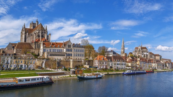 Vue panoramique d'Auxerre, France