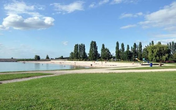 Photo principale de Sainte Marie Du Lac Nuisement Plage De Nuisement