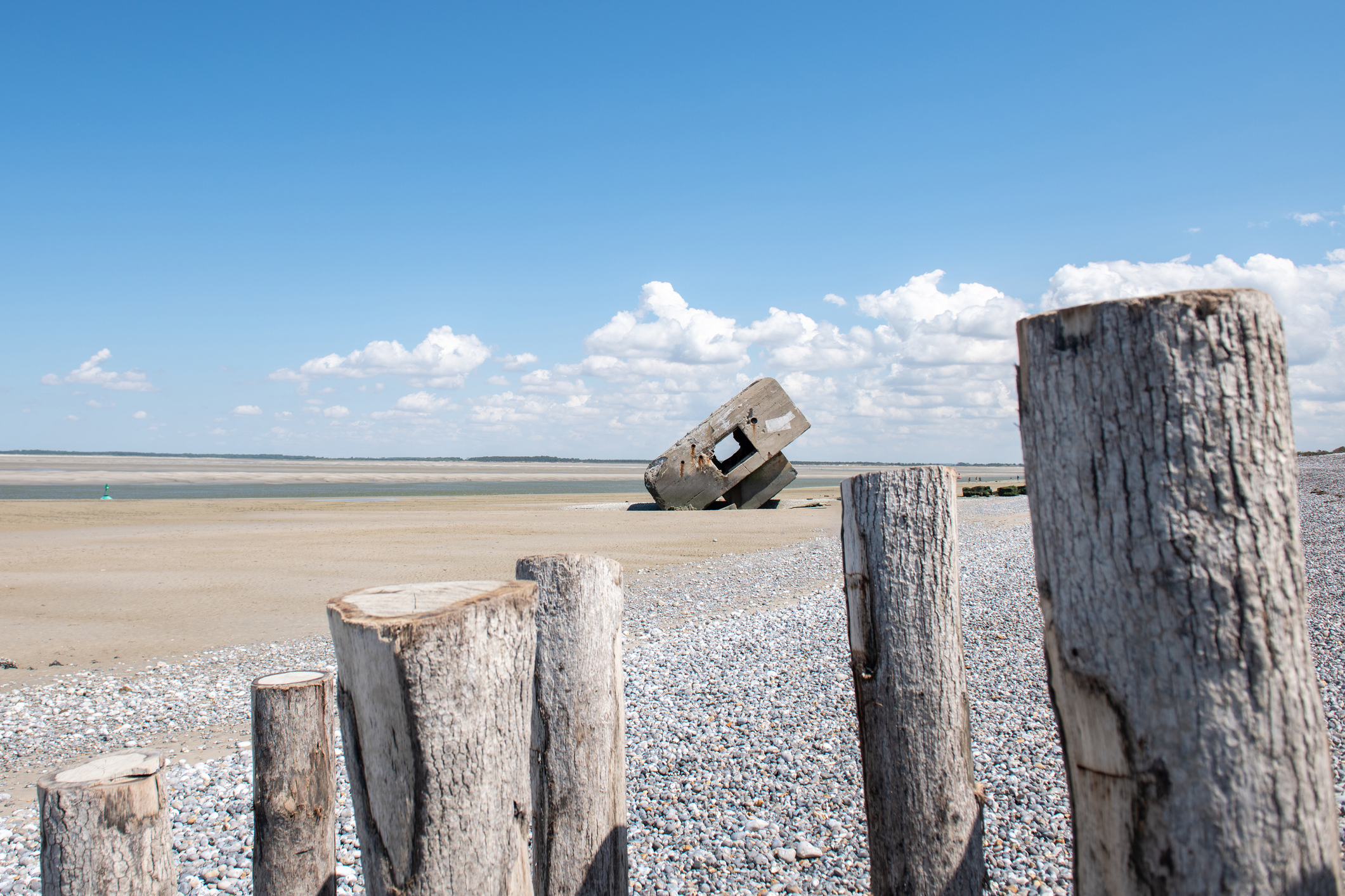 Bunker allemand sur la plage de Hourdel en France