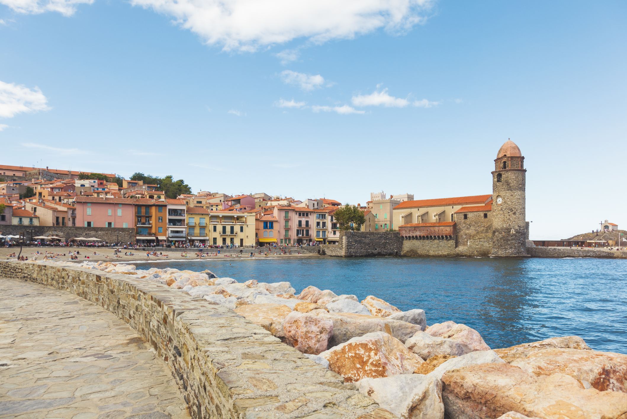 Ville de Collioure dans le sud de la France (Languedoc-Roussillon, en France